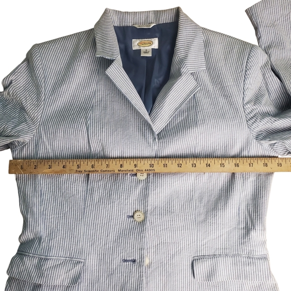 Talbots Blue and White Striped Blazer. Seersucker. 8 - Picture 7 of 9